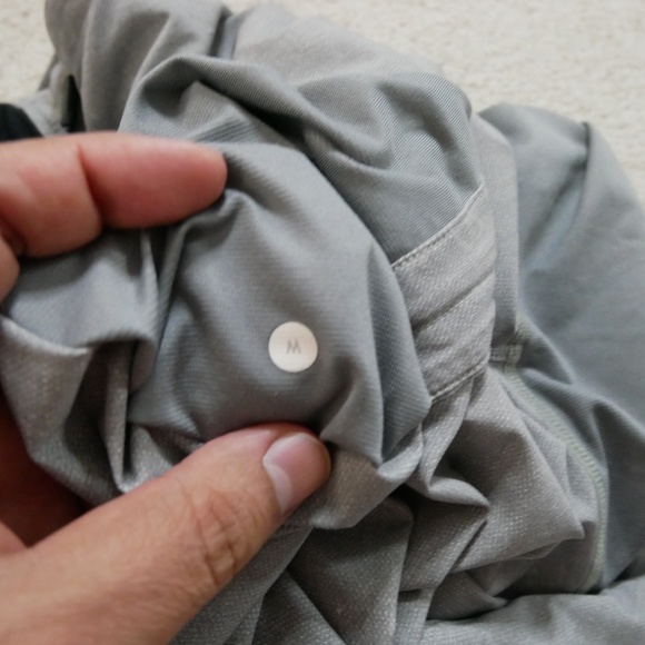 Lululemon T.H.E short with Nulux liner Medium - Picture 5 of 7